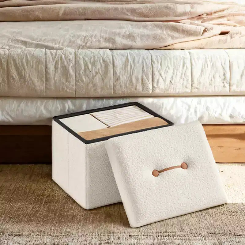 Kleiner klappbarer Aufbewahrungshocker mit Fußstütze, 12.2 x 16.1 x 12.2 Zoll, stabiler Hocker mit verstecktem Stauraum, belastbar bis 286 lb