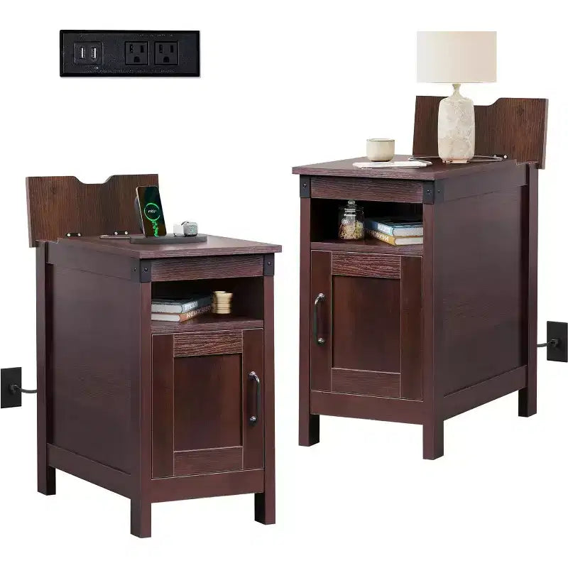 Ensemble de 2 tables d’appoint de style ferme avec station de recharge, tables de chevet étroites, ports USB et prises, en bois avec rangement