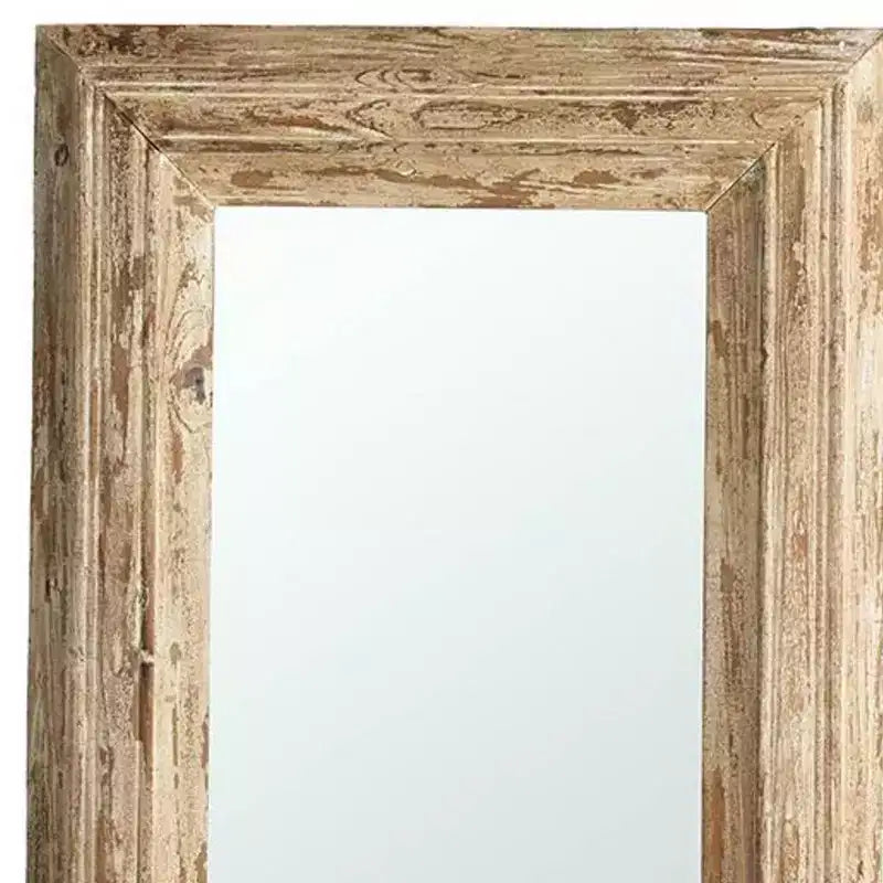 51 cm großer Akzentspiegel mit Rahmen aus naturbelassenem, verwittertem Holz