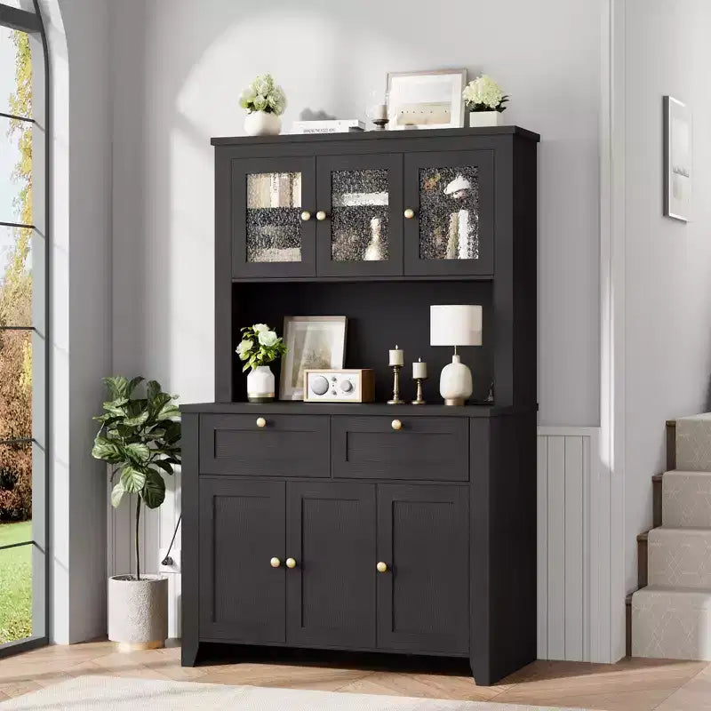Armoire de rangement haute avec station de recharge, armoire de cuisine moderne avec comptoir, tiroirs et étagères réglables